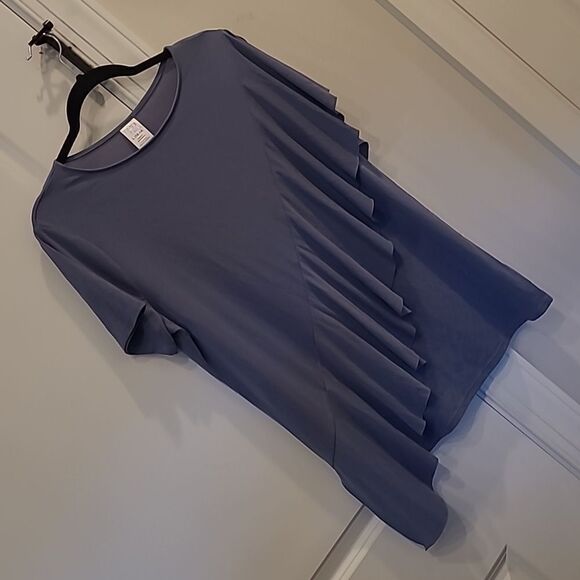 Time and Tru pullover blouse - Picture 1 of 9
